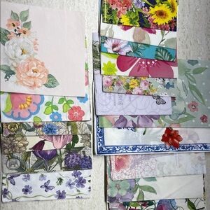 Floral Patterned Paper Napkins